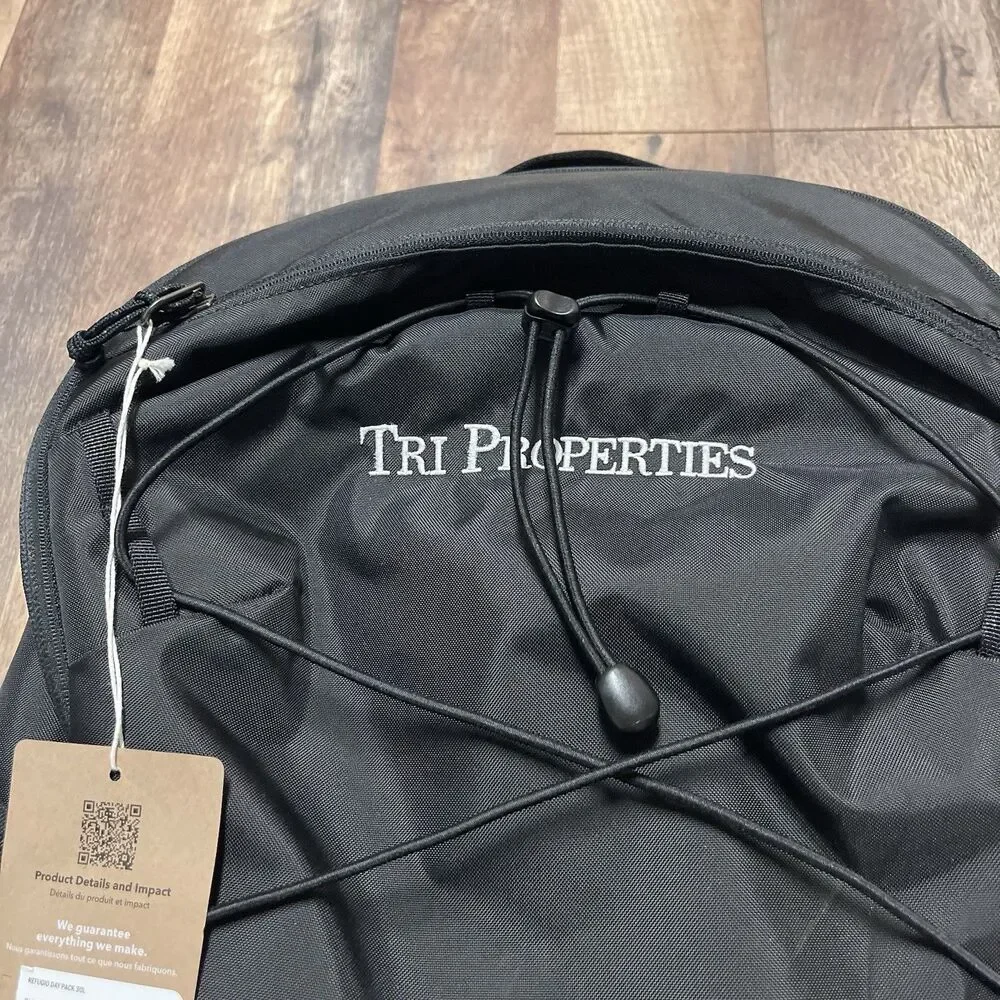 NWT Patagonia Refugio Daypack 30L Black Backpack w/Promo